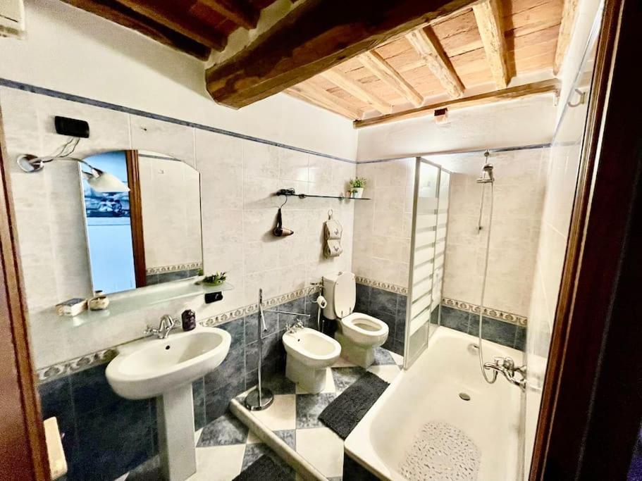 Casa Luisa - Mura Di Lucca Esterno foto